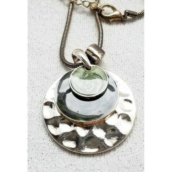 Kenneth Cole Pendent Necklace 3 Discs Enameled 16" plus 2" Extender. Marked KC - Picture 2 of 5